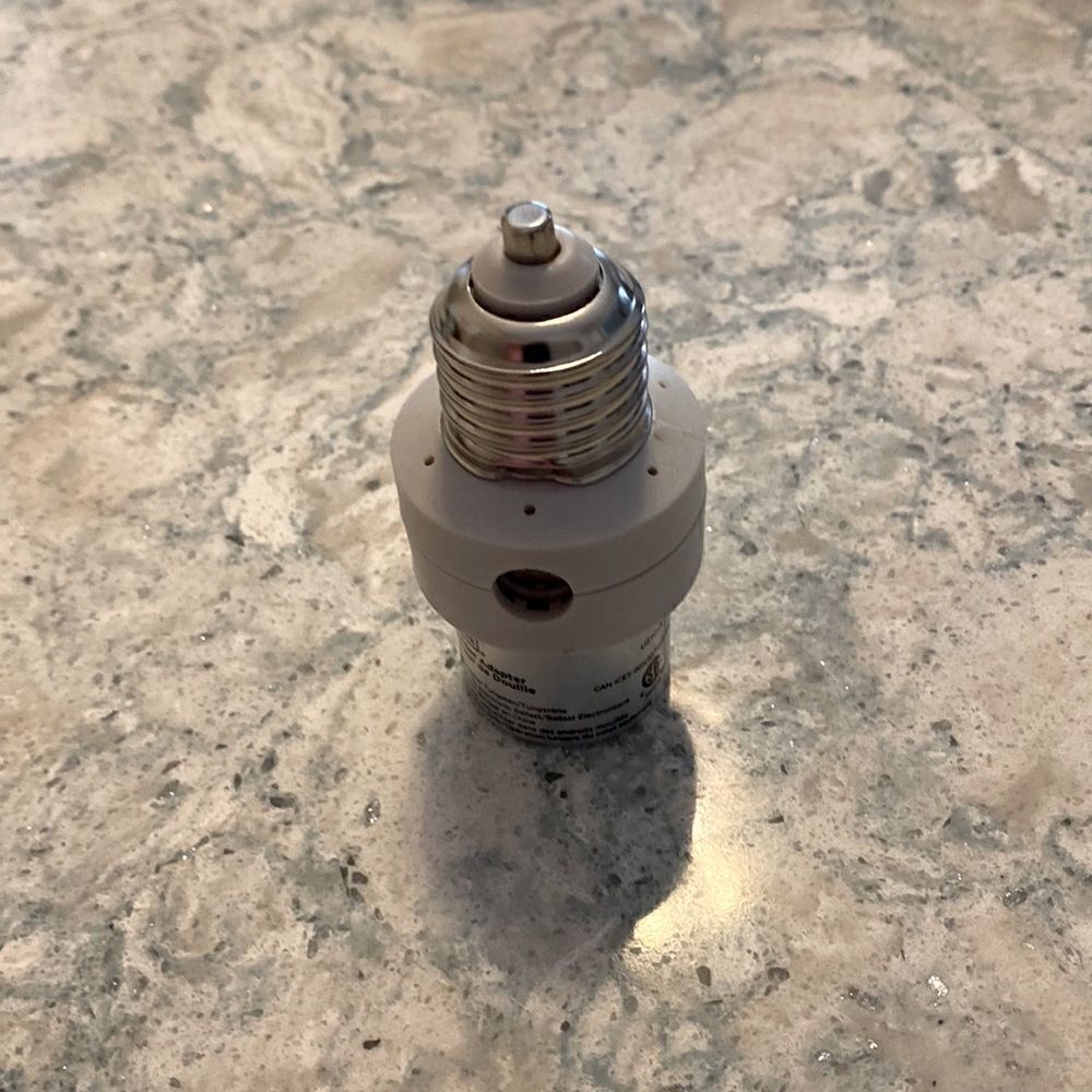 Smart Electrician Lampholder Adapter 
